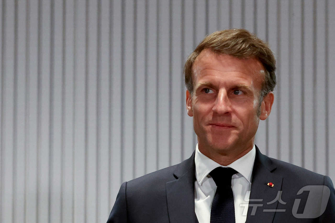 (캐내내스키스 로이터=뉴스1) 김지완 기자 = 16일(현지시간) 에마뉘엘 마크롱 프랑스 대통령이 캐나다 앨버타주 캐내내스키스에서 열린 주요 7개국(G7) 정상회의를 계기로 개최된 …