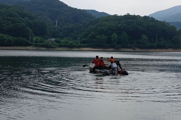 구미 저수지서 낚싯대 건지러 물에 들어간 60대 숨져