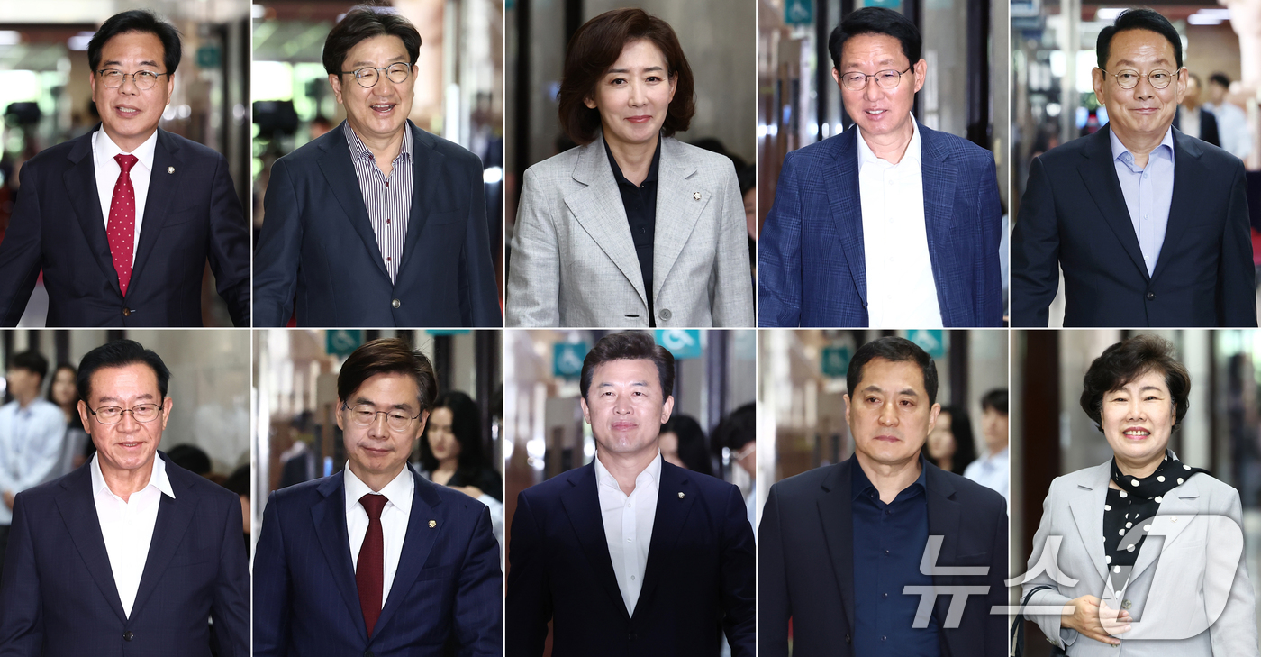 (서울=뉴스1) 김민지 기자 = 송언석 국민의힘 원내대표를 비롯한 4선 중진 의원들이 18일 오전 서울 여의도 국회에서 간담회를 하기 위해 참석하고 있다.왼쪽 위부터 시계방향으로 …