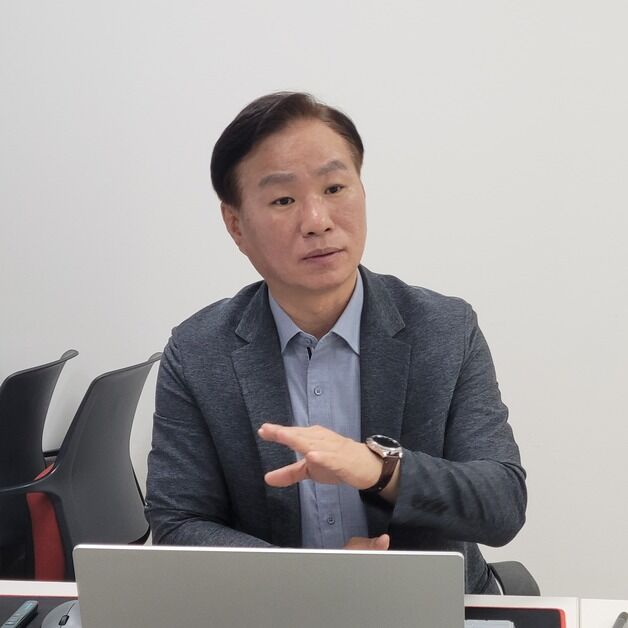 HLB 헬스케어 이제규 부사장 "미래 먹거리 위해 란셋·팸테크 공략"[인터뷰]