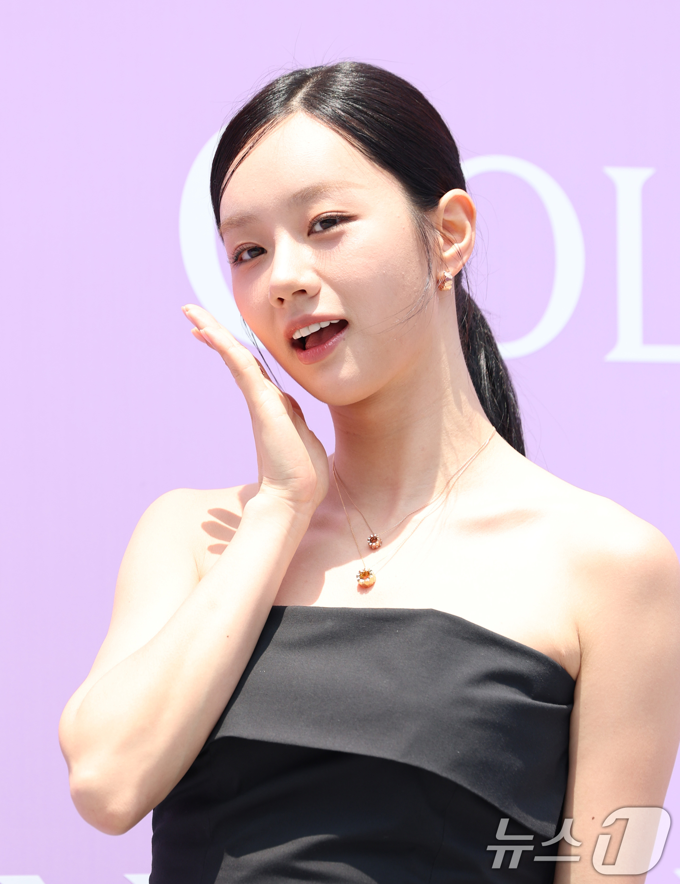 (서울=뉴스1) 권현진 기자 = 배우 혜리가 18일 서울 성동구 MM성수에서 열린 골든듀 ‘듀이터널스 & 펄시피아’ 팝업행사에 참석해 포즈를 취하고 있다. 2025.6.18/뉴스1 …