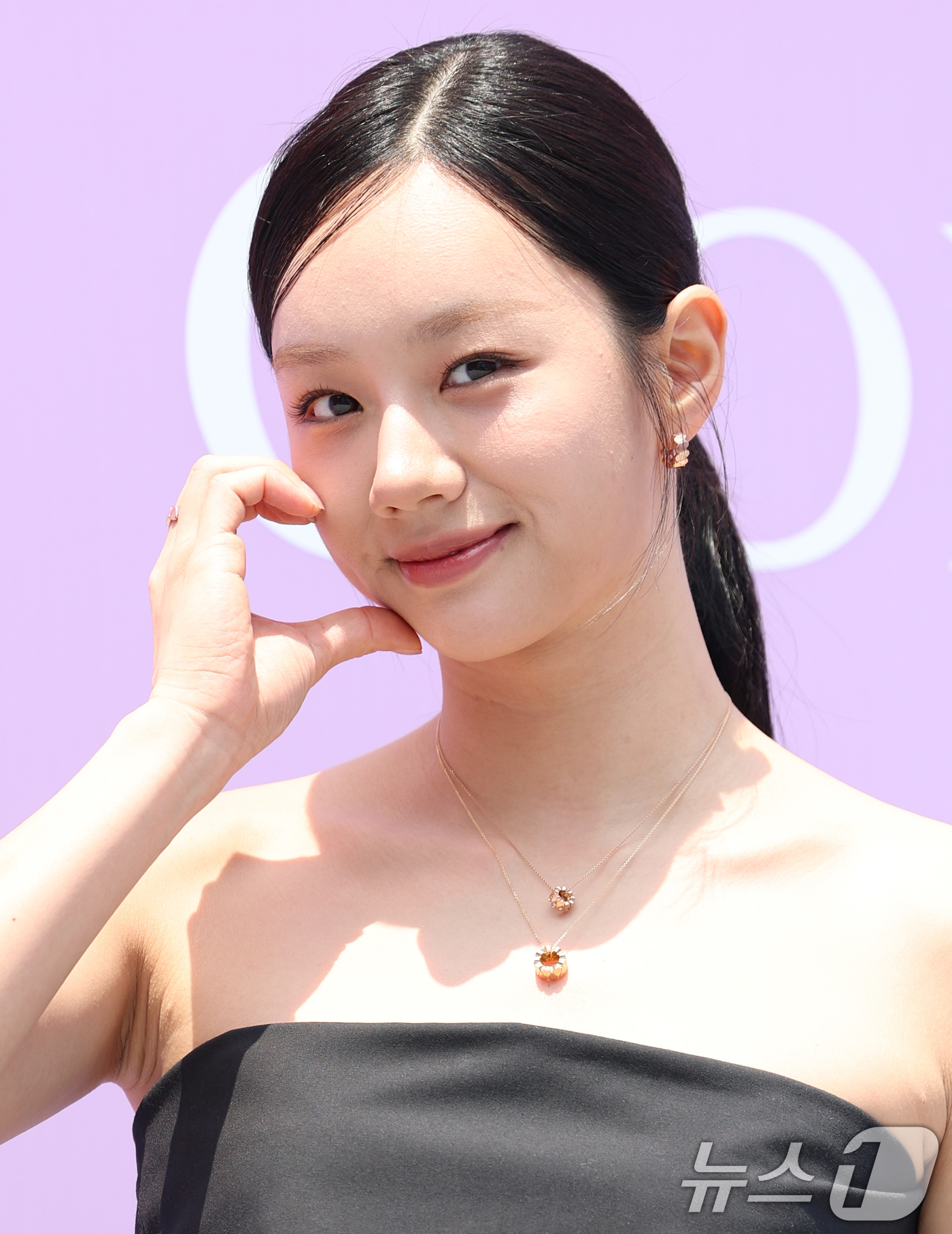 (서울=뉴스1) 권현진 기자 = 배우 혜리가 18일 서울 성동구 MM성수에서 열린 골든듀 ‘듀이터널스 & 펄시피아’ 팝업행사에 참석해 포즈를 취하고 있다. 2025.6.18/뉴스1 …