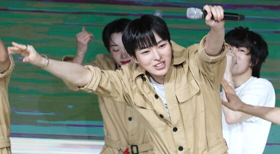 비보이즈 윤서, 가요계 힘찬 데뷔