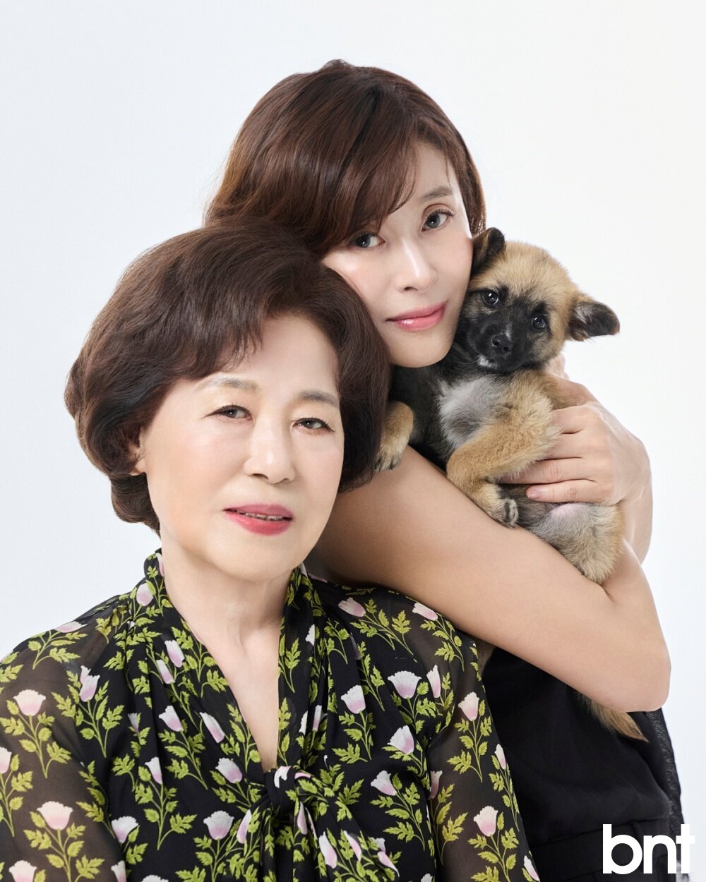본문 이미지 - 배우 예지원 모녀 / bnt 제공