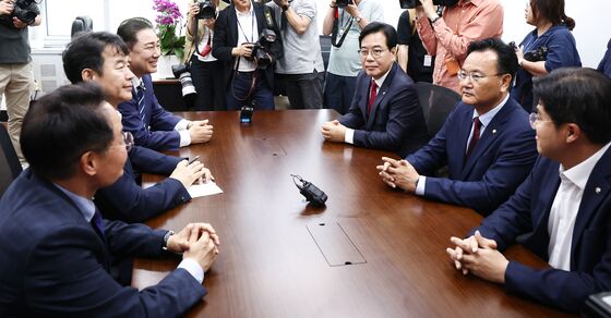 여야, 19일 본회의 안 열기로…법사위원장 신경전 계속(종합)