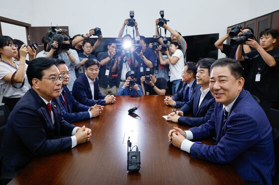국회 원 구성 갈등 평행선…與 "협상 대상 아냐" 野 "법사위원장 달라"