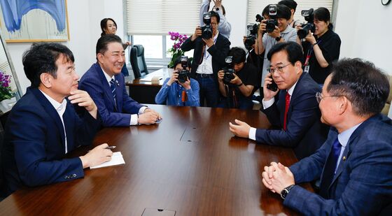 마주 앉은 여야 원내대표