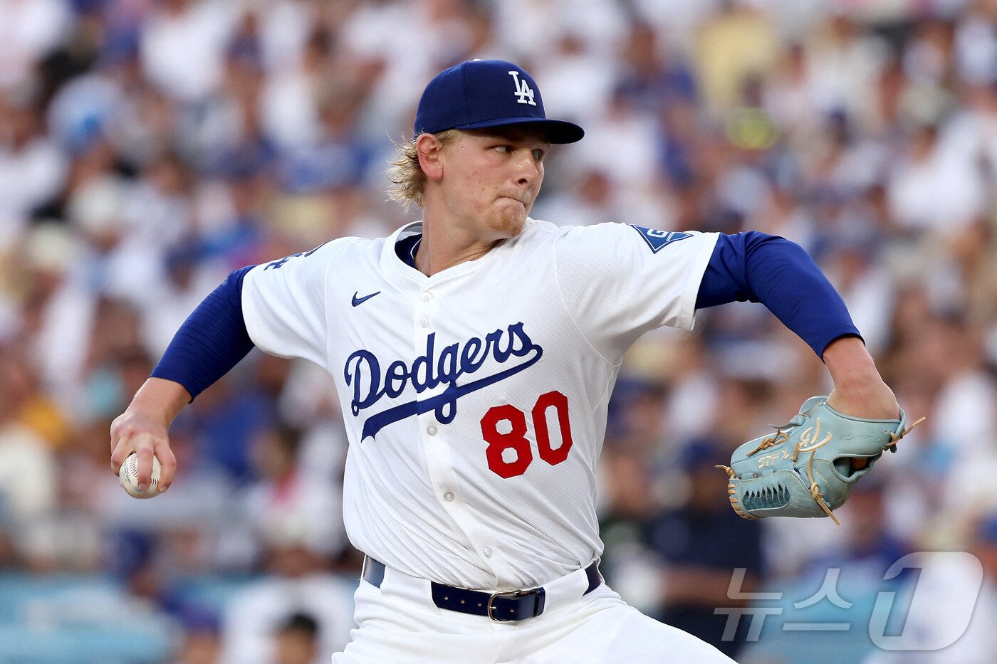 본문 이미지 - LA 다저스 투수 에밋 시핸은 1년 9개월 만의 메이저리그 복귀전에서 4이닝 1실점을 기록했다. ⓒ AFP=뉴스1