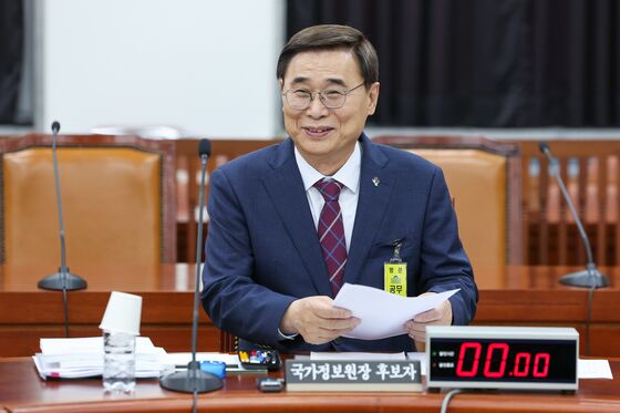 李대통령, 첫 국정원장 이종석 임명 수순…국회 보고서 채택