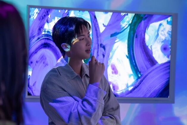 BTS RM "삼성아트TV, 일상서 예술 발견하고, 곁에 두게 해"