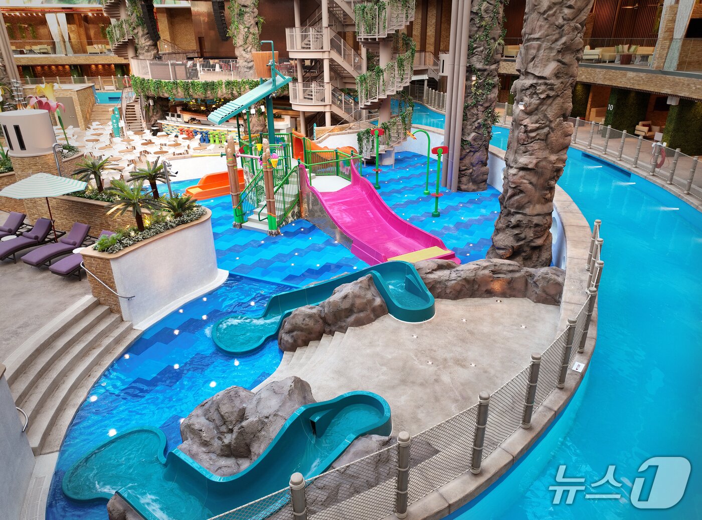 본문 이미지 - 인천 영종도 인스파이어 엔터테인먼트 리조트 실내 워터파크 '스플래시 베이' (인스파이어 제공. 재판매 및 DB금지)