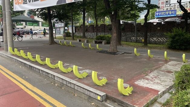 "공용자전거 차지하려고 일찍 나와" 출근 전쟁…창원 버스 파업 엿새째