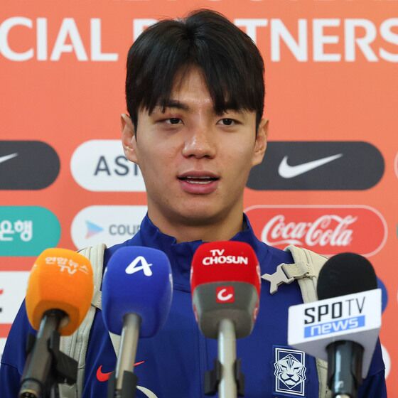 첫 태극마크 달고 원정길 전진우 "소집 자체에 만족 않고 최선 다할 것"