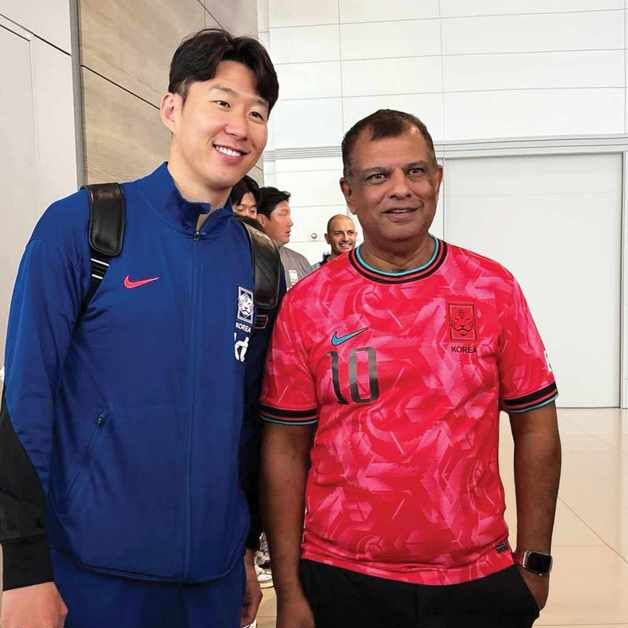 "한국 축구, 특별해"…에어아시아 회장, 홍명보호 출국 직접 배웅
