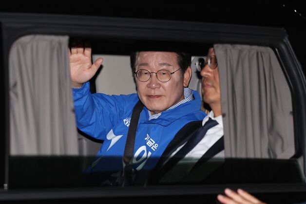 이재명 "참모에게 페북 뺏겨…소통 너무 많이 한다며 대선까지 금지"