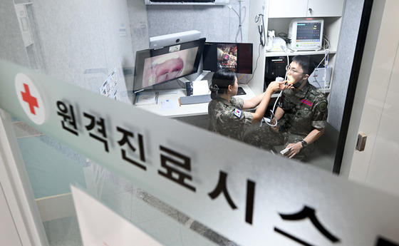 군의관 수급 감소, AI로 보완한다…군, 중장기 계획 수립 착수