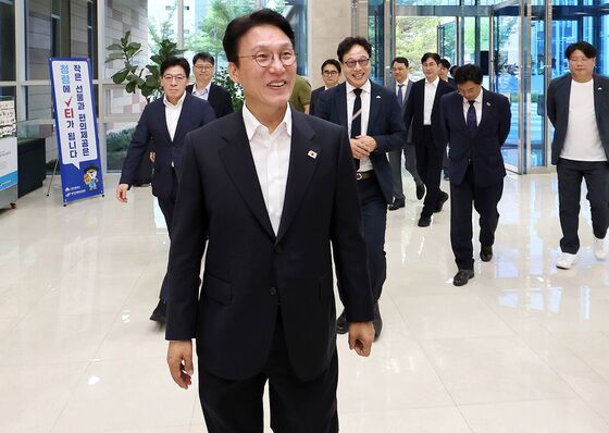 檢 '김민석 재산 의혹' 수사 착수→與 "최후의 난동· 막 가자는 것· 檢분쇄" 격앙