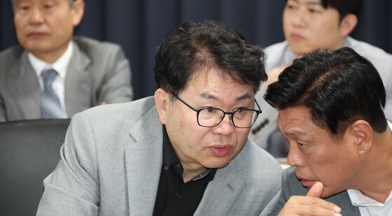 이한주·조승래 '긴밀한 대화'