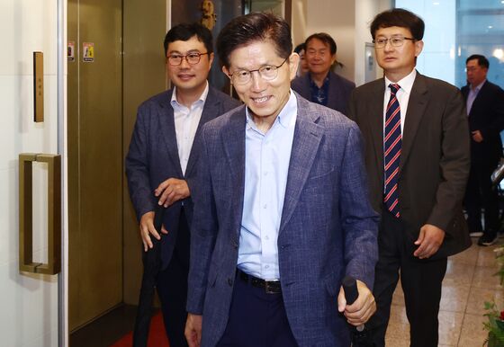 김문수, 전대 도전 선 그으면서도 '추대론'엔 "가정적으로 얘기 못해"
