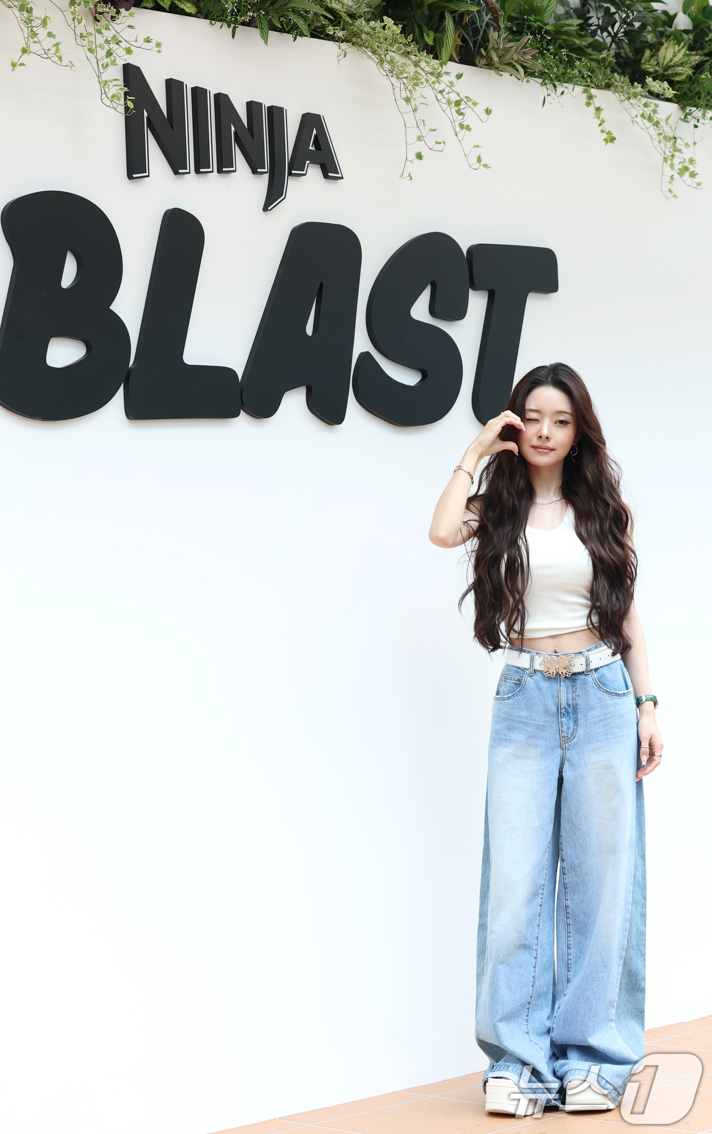 (서울=뉴스1) 권현진 기자 = 방송인 프리지아가 20일 오후 서울 강남구 꼴라보하우스 도산에서 열린 프리미엄 가전 브랜드 샤크닌자의 팝업 포토세션에 참석해 포즈를 취하고 있다. …