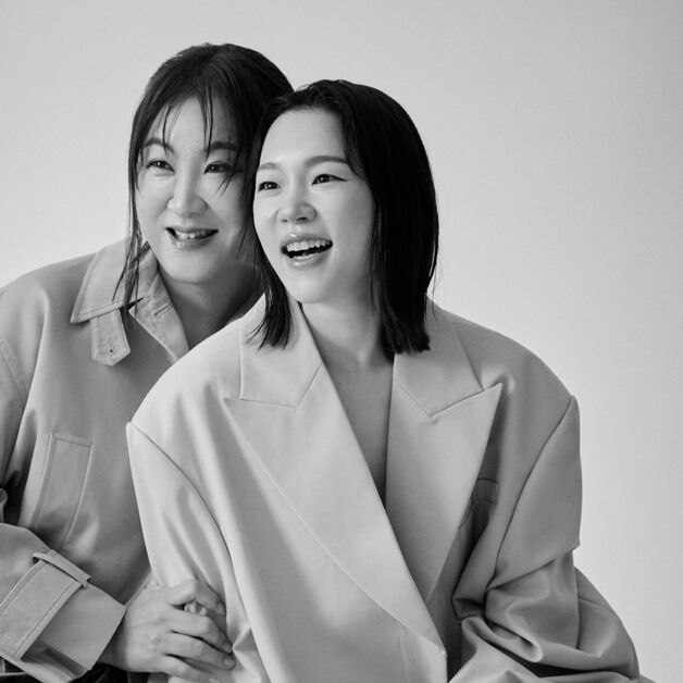 한예리, 15년 몸담은 소속사 떠나며 대표와 동반 화보 [N화보]