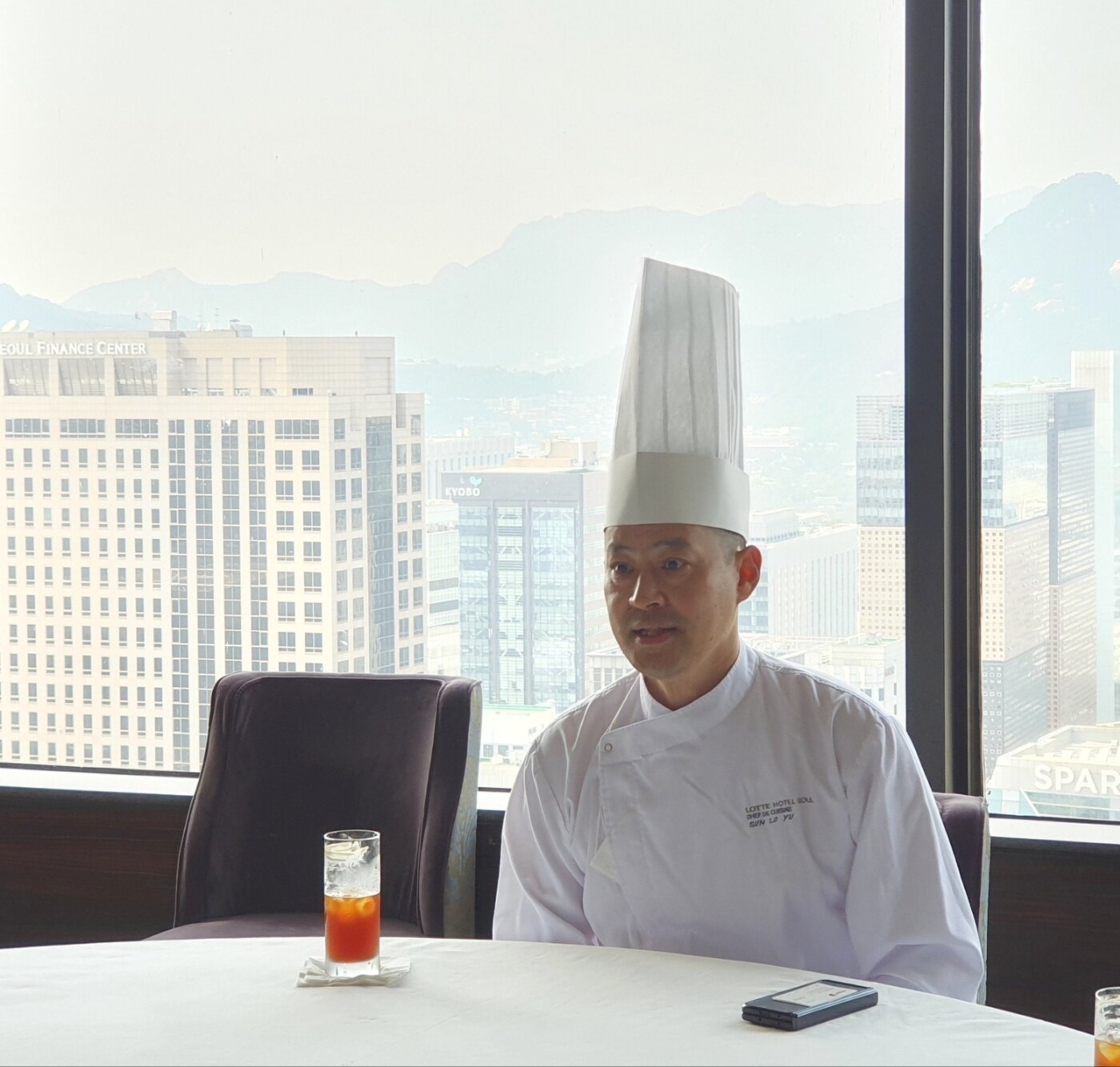 본문 이미지 - 롯데호텔 서울 중식당 '도림' 손락유 조리장. (롯데호텔앤리조트 제공). 