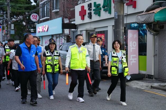 중랑구, 자율방범대와 어두운 밤길 안전 책임진다