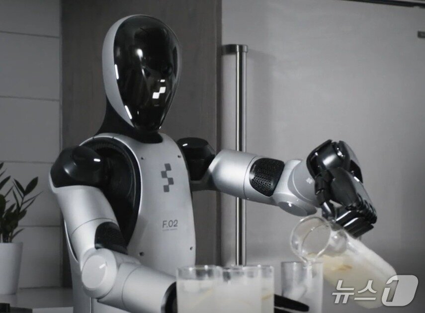 본문 이미지 - 피규어AI의 휴머노이드 로봇 &#39;피규어02&#39;&#40;피규어AI 홈페이지&#41;