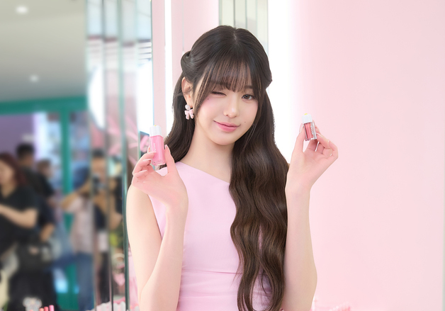 "장원영 화장품"…어뮤즈코리아, 지난해 영업이익 64.5%↑