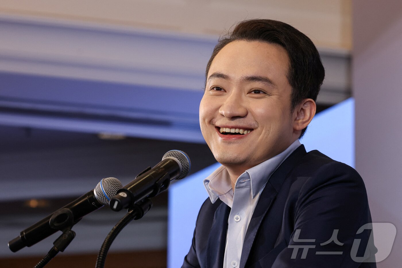 본문 이미지 - 암호화폐 트론은 만든 저스틴 선이 2025년 3월 홍콩 기자회견에서 발언하고 있다. ⓒ 로이터=뉴스1 ⓒ News1 박형기 기자