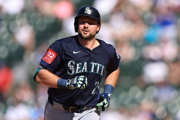 MLB 시애틀 롤리, 가장 먼저 30홈런 '쾅'…2위 저지와 3개 차