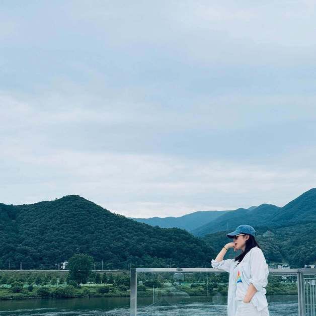 '현빈♥' 손예진, 맨발의 여신…자연에서 즐기는 휴식 [N샷]