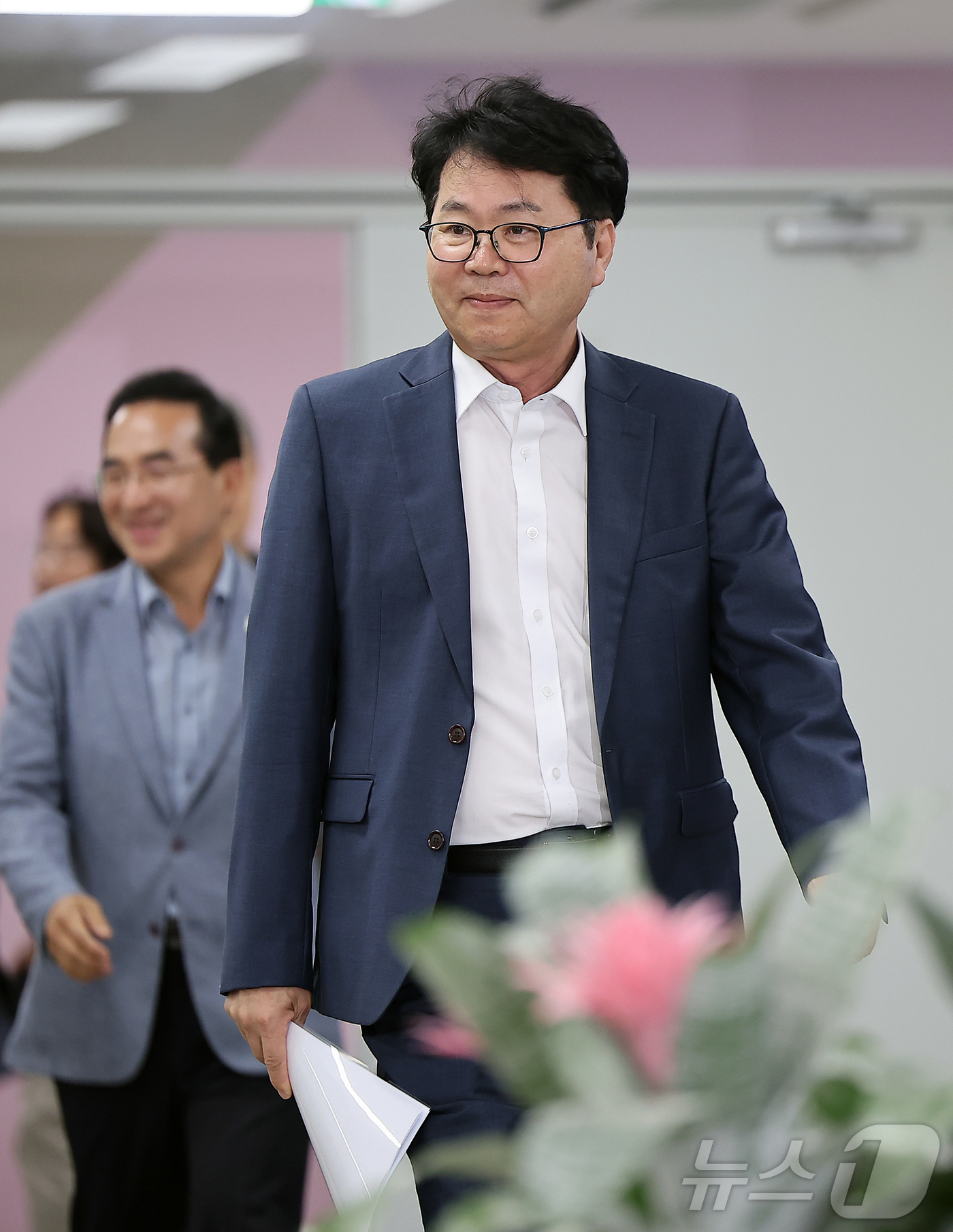 (서울=뉴스1) 김진환 기자 = 이한주 국정기획위원장이 22일 오후 서울 종로구 정부서울청사 창성동 별관에서 열린 기자간담회에 참석하고 있다. 2025.6.22/뉴스1