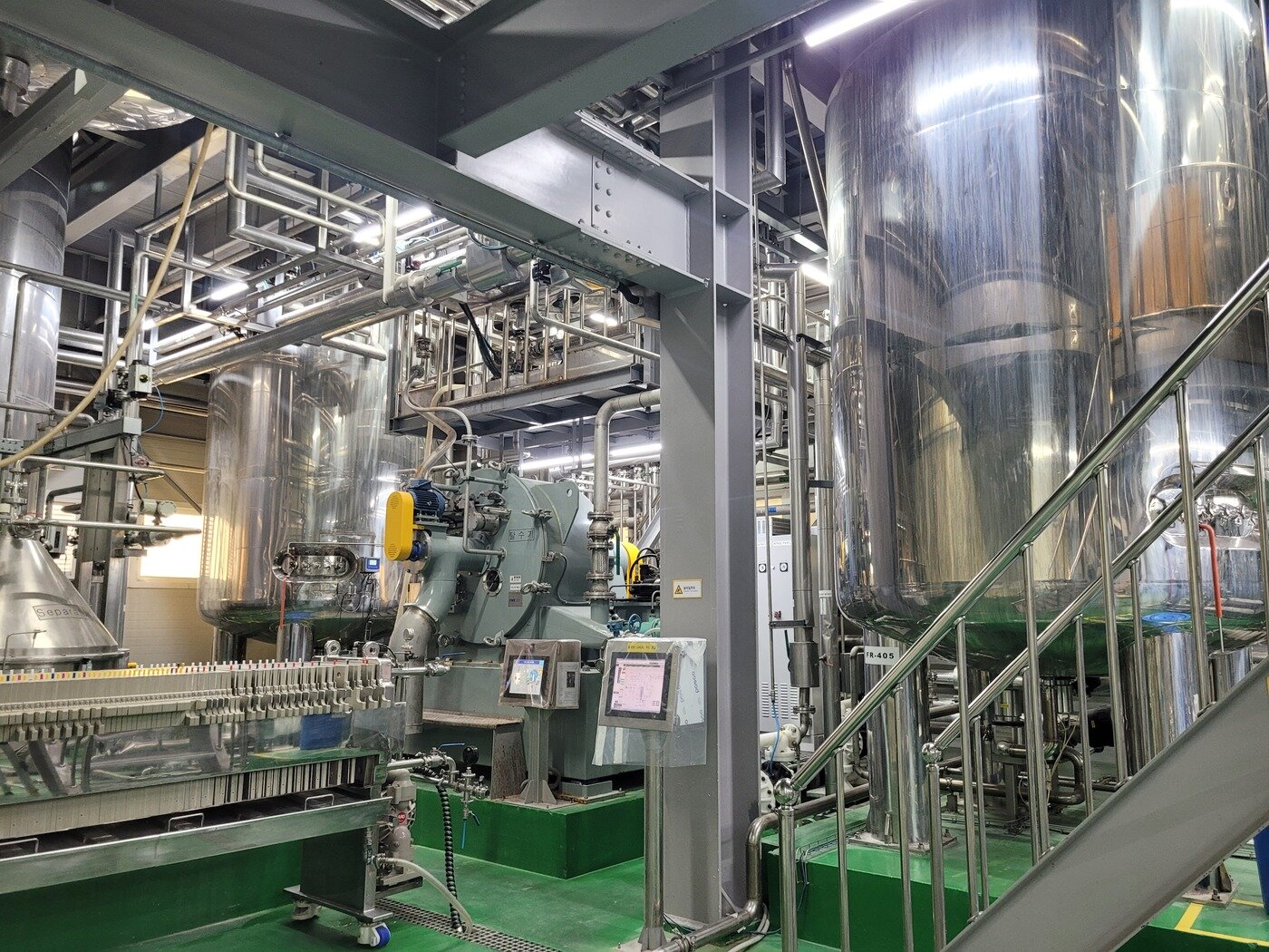 본문 이미지 - 대전에 위치한 HLB제넥스 공장 내 전경. (HLB그룹 제공)