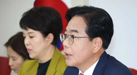 기자간담회 하는 송언석 원내대표