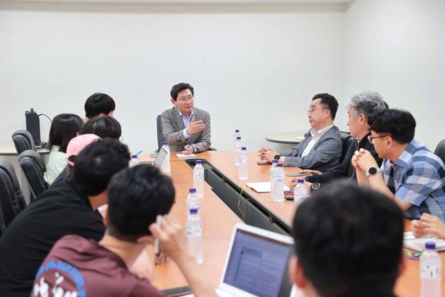 이상일 용인시장 "철도공단, 천공기 사고 피해 주민 지원해야"