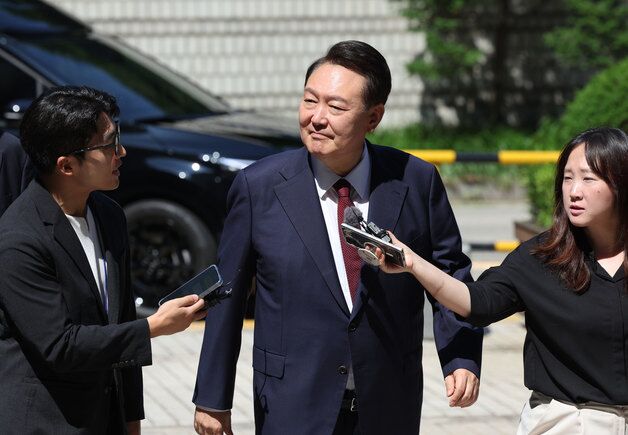 '계엄 요건 안돼' 증언에…尹 "근무자 얘기가 다 맞는 건 아냐"(종합)