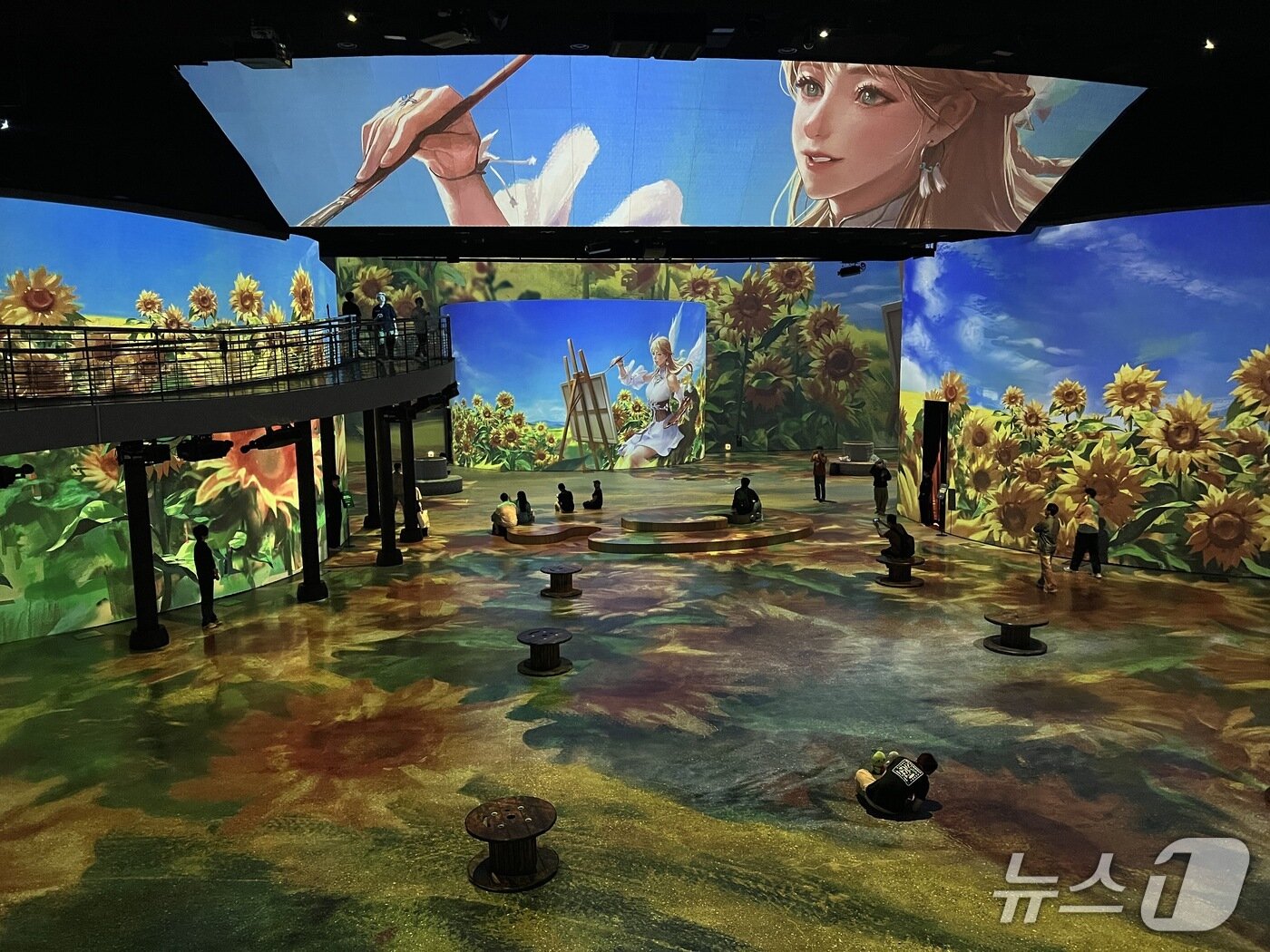 본문 이미지 - 23일 서울 광진구 워커힐호텔에서 로스트아크 미디어아트전 '로스트아크 빛의 여정'이 열렸다.2025.6.23/뉴스1 ⓒ 뉴스1 김민재 기자