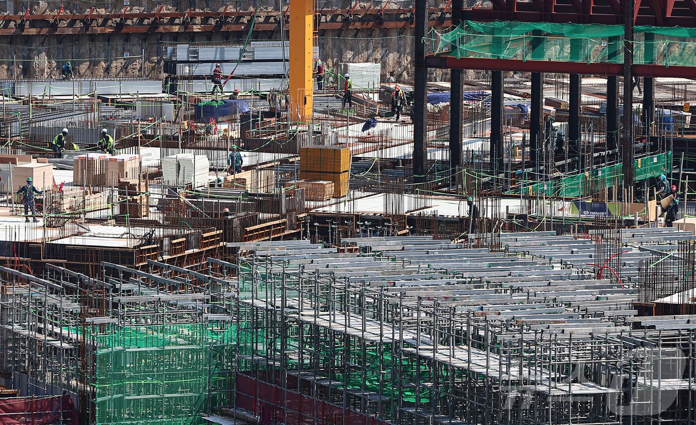 본문 이미지 - 서울시내 한 아파트 건설현장.(자료사진) ⓒ 뉴스1 김도우 기자