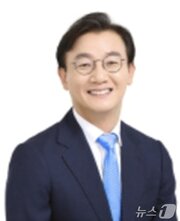 본문 이미지 - 이재명 대통령이 23일 해양수산부 장관 후보자에 전재수 더불어민주당 의원을 지명했다. &#40;대통령실 제공. 재판매 및 DB 금지&#41; 2025.6.23/뉴스1 ⓒ News1 이재명 기자