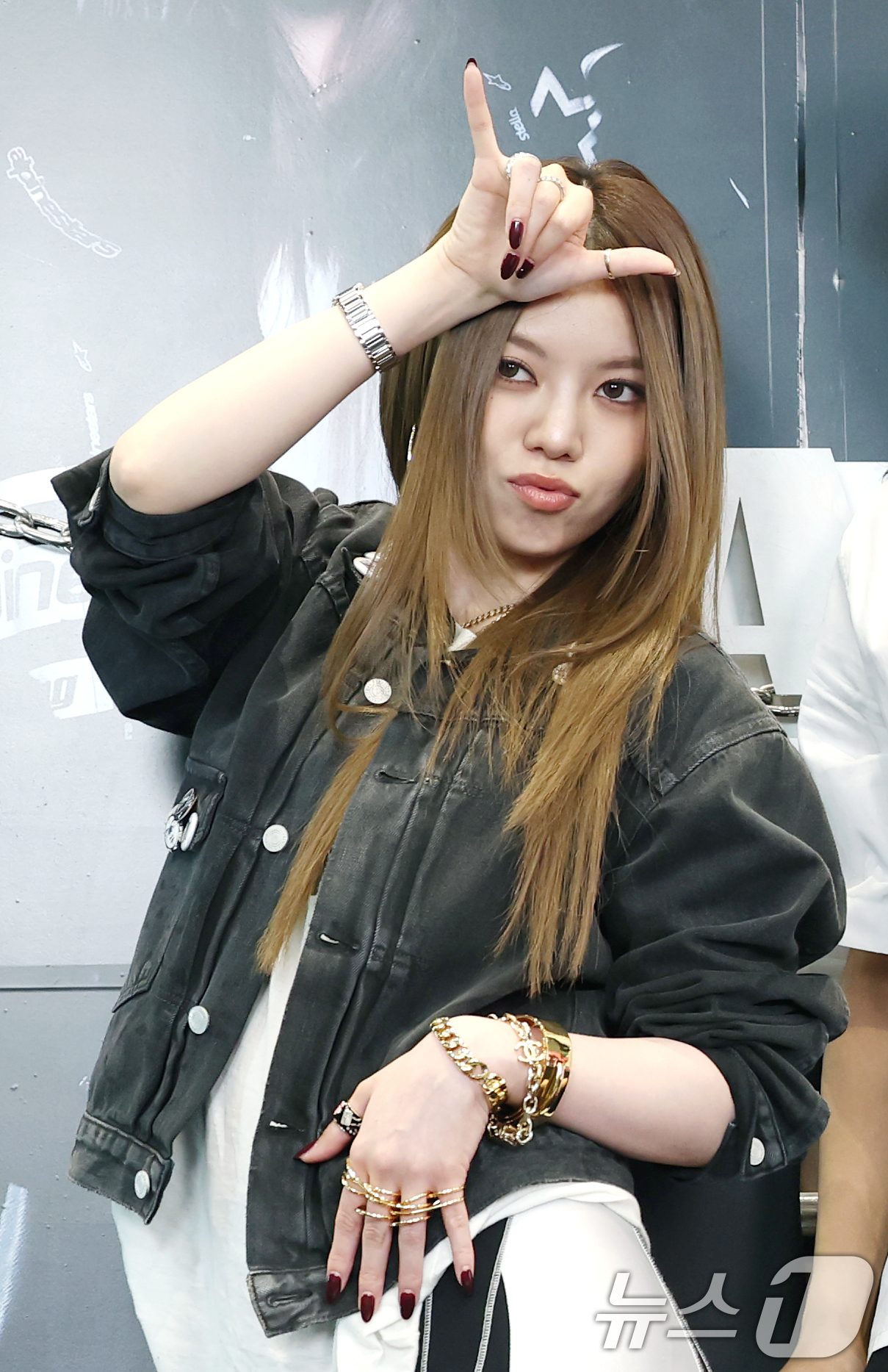 (서울=뉴스1) 권현진 기자 = 혼성 5인 그룹 올데이프로젝트(ALLDAY PROJECT) 베일리가 23일 서울 강남구 일상비일상의틈byU+에서 열린 데뷔 싱글 '페이머스'(FAM …