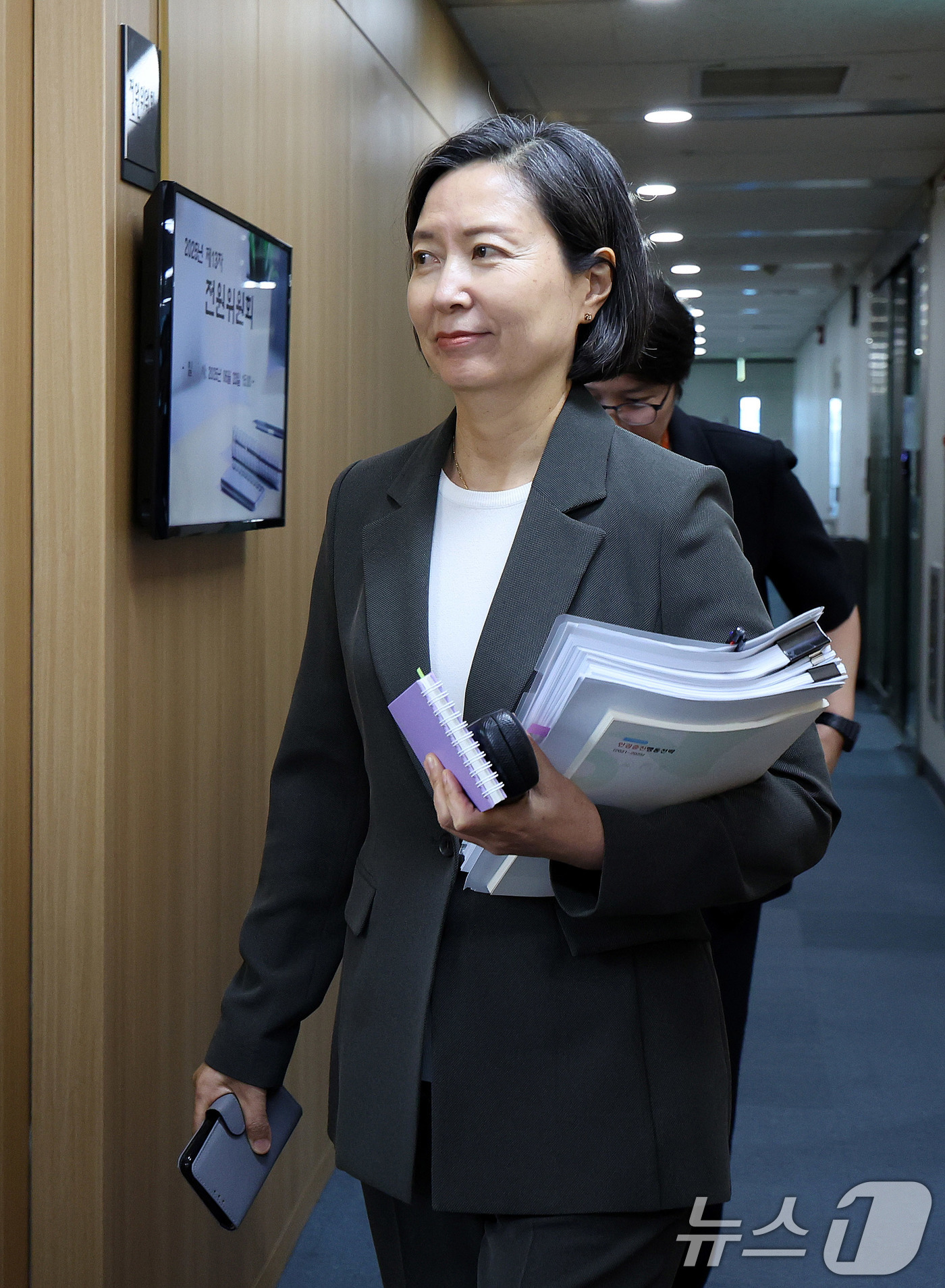 (서울=뉴스1) 박지혜 기자 = 이숙진 국가인권위원회 상임위원이 23일 서울 중구 국가인권위원회에서 열린 제 13차 전원위원회에 참석하고 있다. 2025.6.23/뉴스1