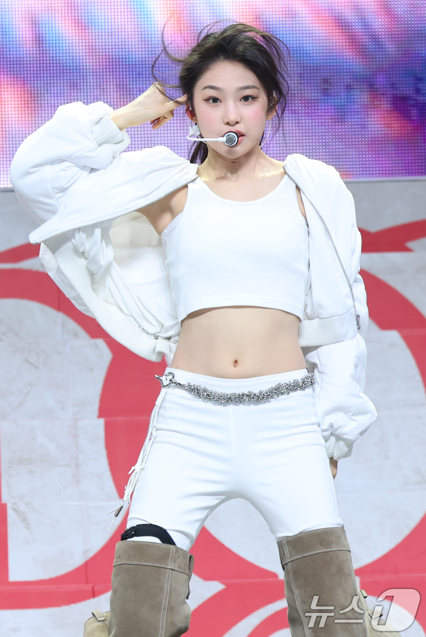 (서울=뉴스1) 권현진 기자 = 그룹 Baby DONT Cry(베이비돈크라이) 베니가 23일 서울 용산구 블루스퀘어에서 가진 데뷔 싱글 'F Girl(에프걸)' 발매 쇼케이스에서 …