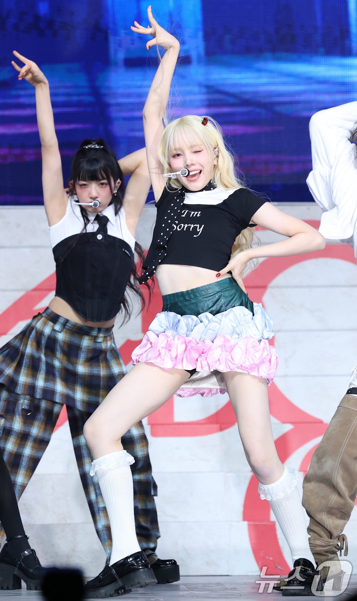 (서울=뉴스1) 권현진 기자 = 그룹 Baby DONT Cry(베이비돈크라이) 미아가 23일 서울 용산구 블루스퀘어에서 가진 데뷔 싱글 'F Girl(에프걸)' 발매 쇼케이스에서 …