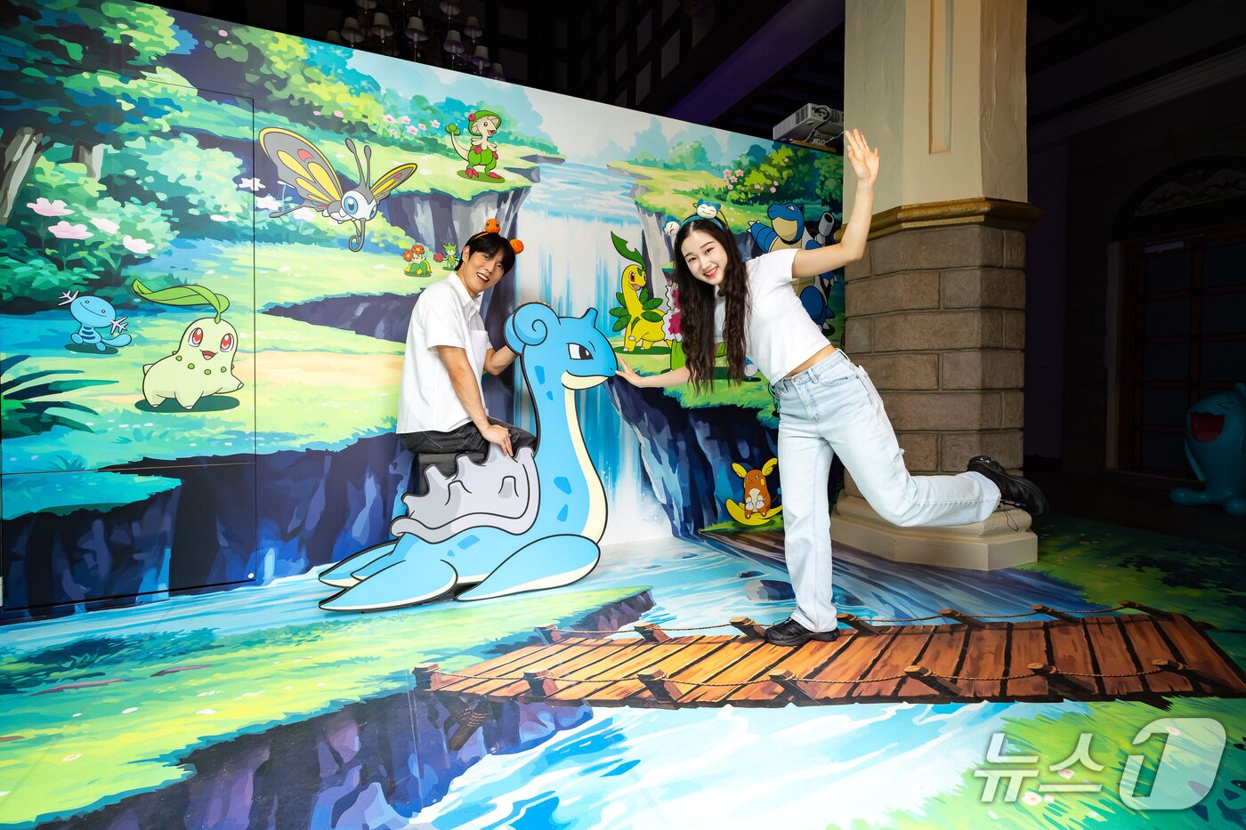 본문 이미지 - 인증샷을 남길 수 있는 착시 포토존(롯데월드 어드벤처 제공)