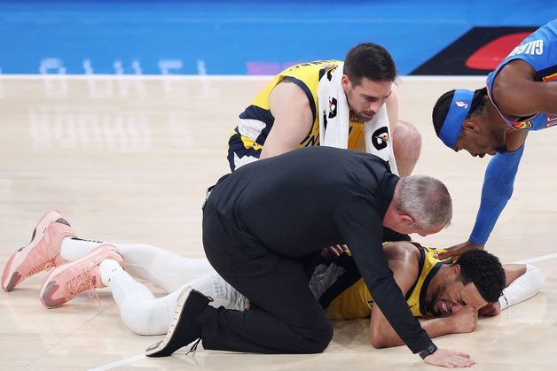 '부상 투혼' NBA 할리버튼, 결국 수술대 오른다…"다음 시즌 결장 가능성"