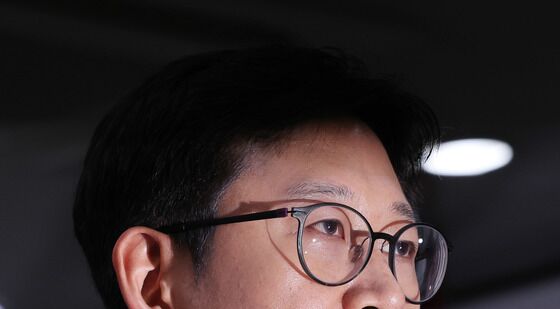 질문에 답하는 배경훈 과기부 장관 후보자