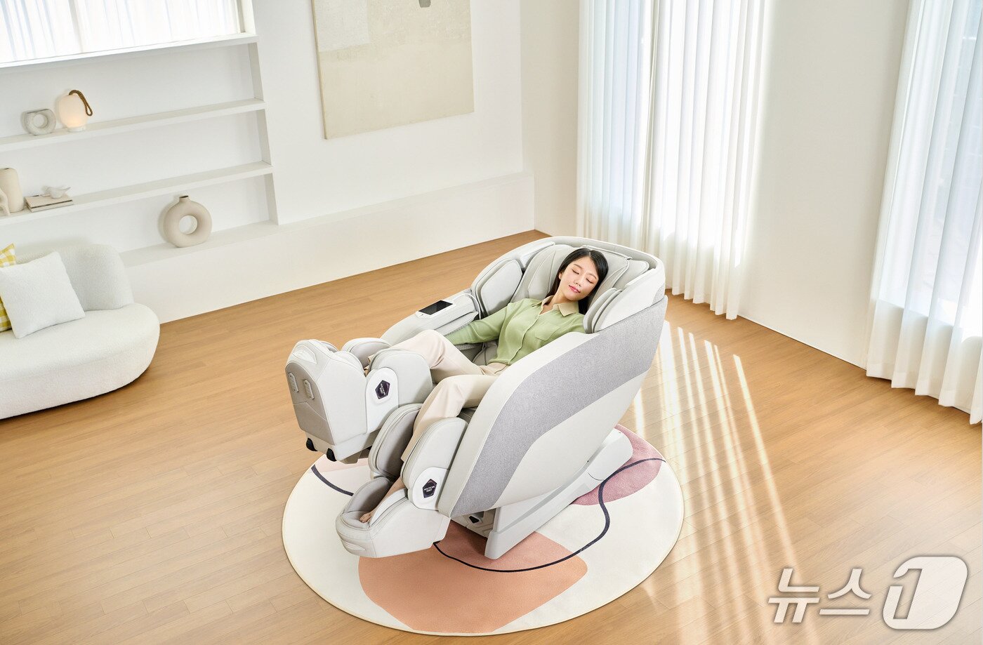 본문 이미지 - 바디프랜드 콤팩트 헬스케어로봇 '카릭스로보'.(바디프랜드 제공)