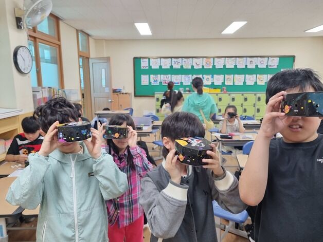 충북교육청 '과학버스와 함께 찾아가는 이동과학교실' 운영