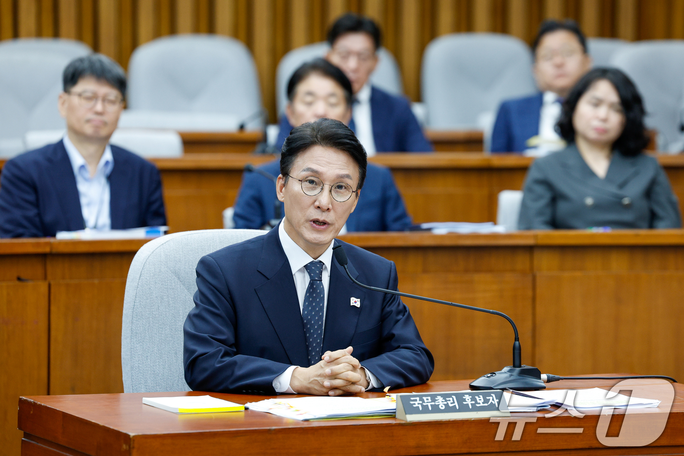 (서울=뉴스1) 안은나 기자 = 김민석 국무총리 후보자가 24일 오전 서울 여의도 국회에서 열린 인사청문회에 출석해 의원 질의에 답하고 있다. 2025.6.24/뉴스1